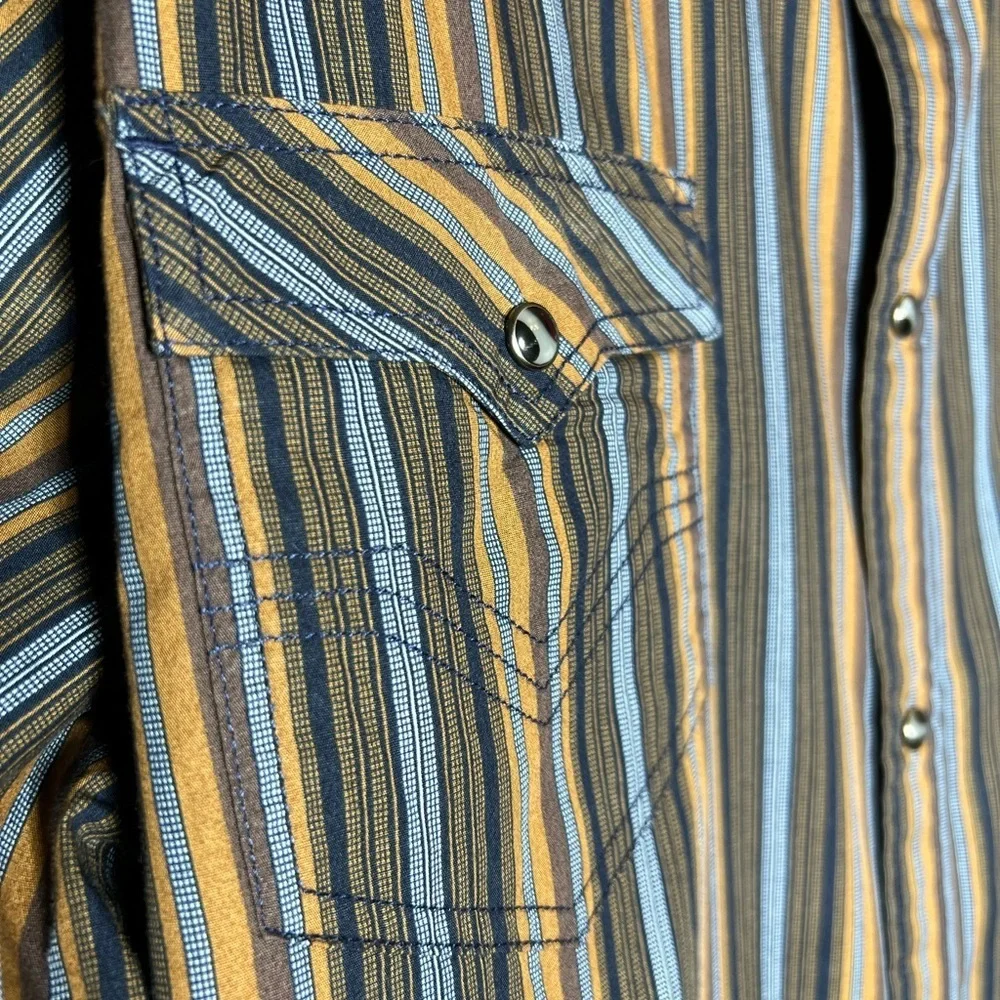 Cody James Authentic Western Apparel Men's Striped Casual Button-Down Shirt - Picture 9 of 11